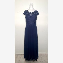 Kjole I mange farver